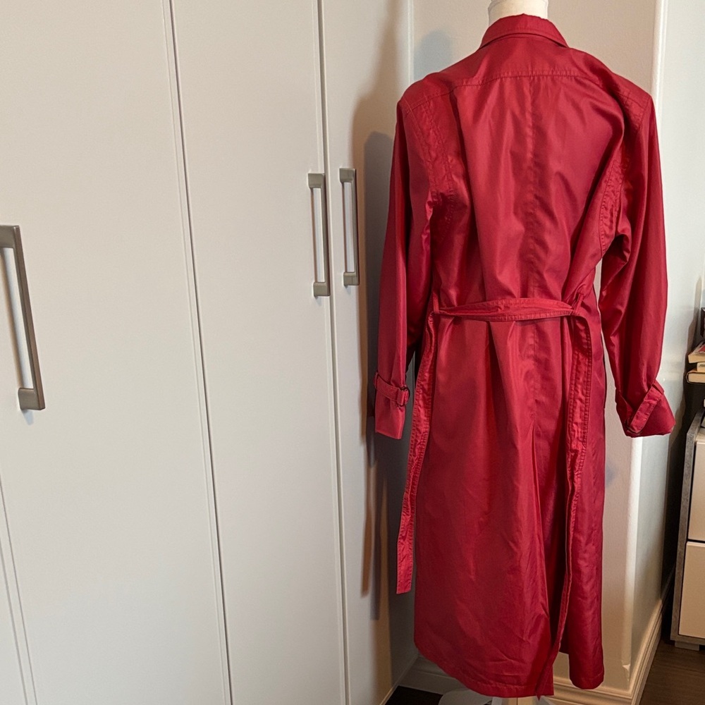 Elegant Red Trench Coat for Women - Picture 5 of 13